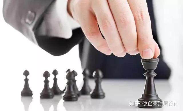 小公司掙錢活命八個戰略：別玩架構、別搞文化、別談發展！