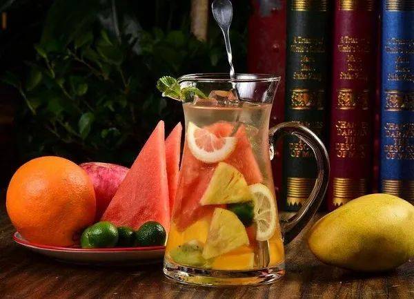 千億新茶飲需要營銷革命！